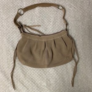 MEDIUM-SIZED PURSE
